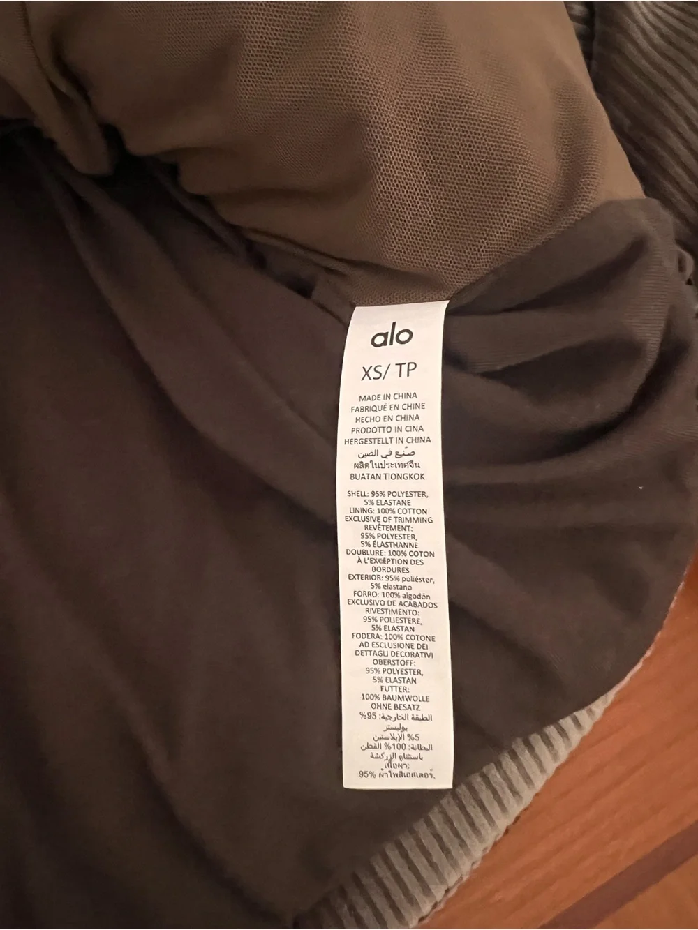 Alo Yoga Ribbed Velour Gold Rush Puffer In Macchiato Size XS